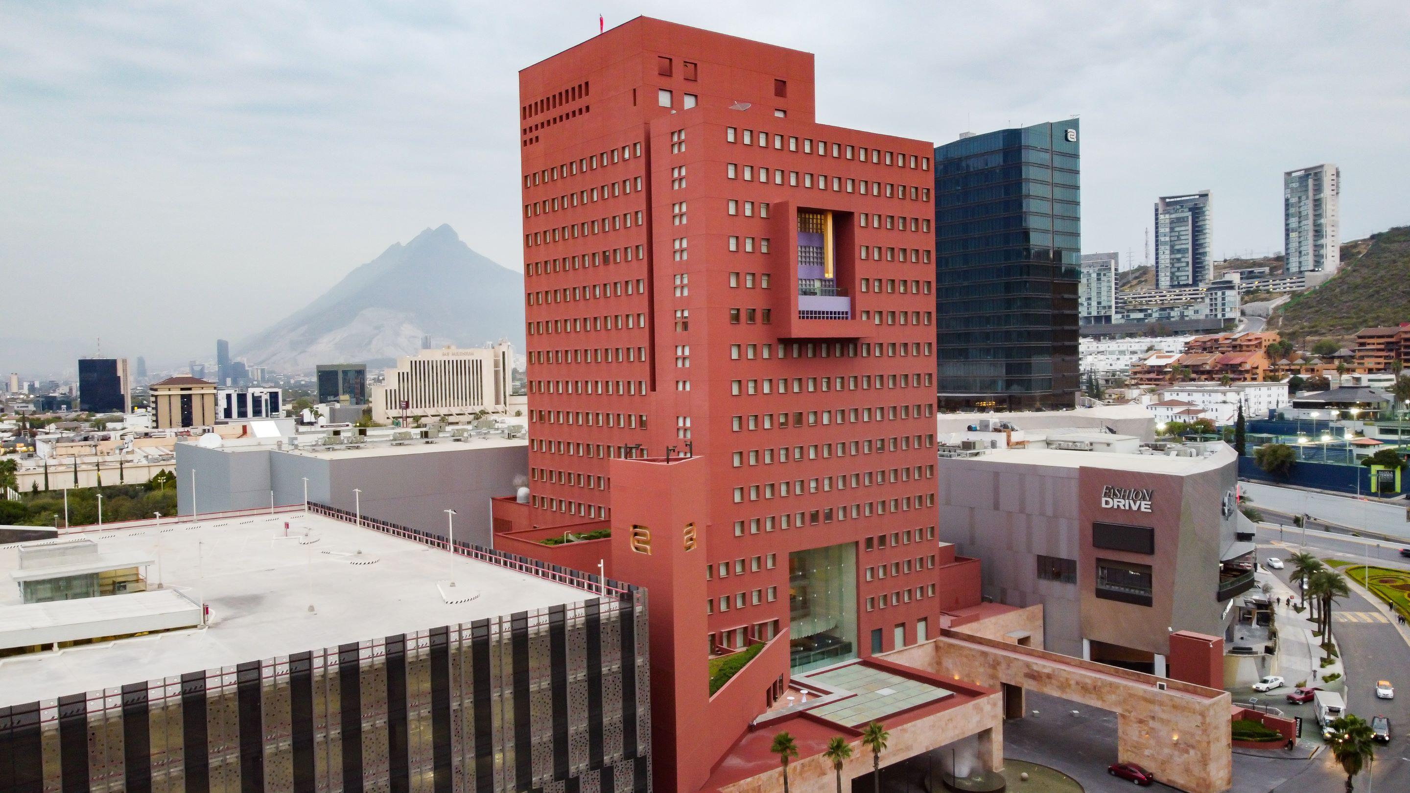 ホテル カミノ リアル モンテレー San Pedro Garza Garcia エクステリア 写真 The building of the National Institute of Anthropology and History